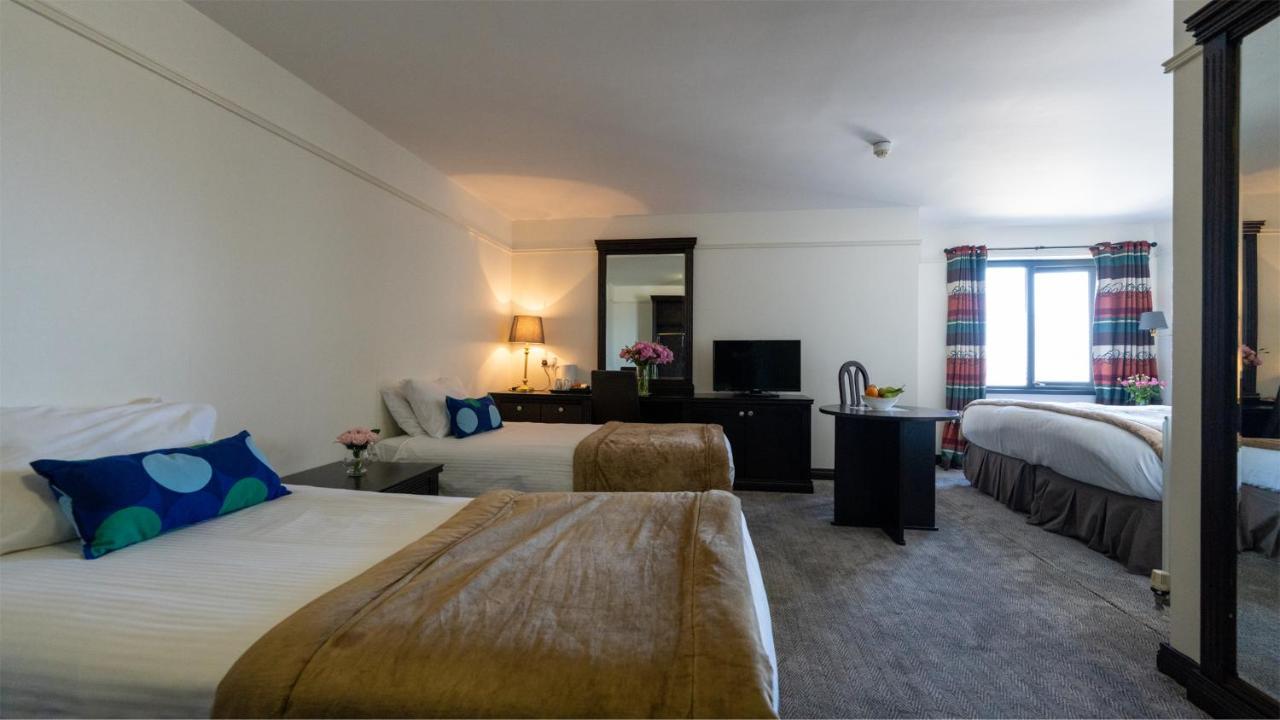 Marine Court Hotel Бангор Экстерьер фото
