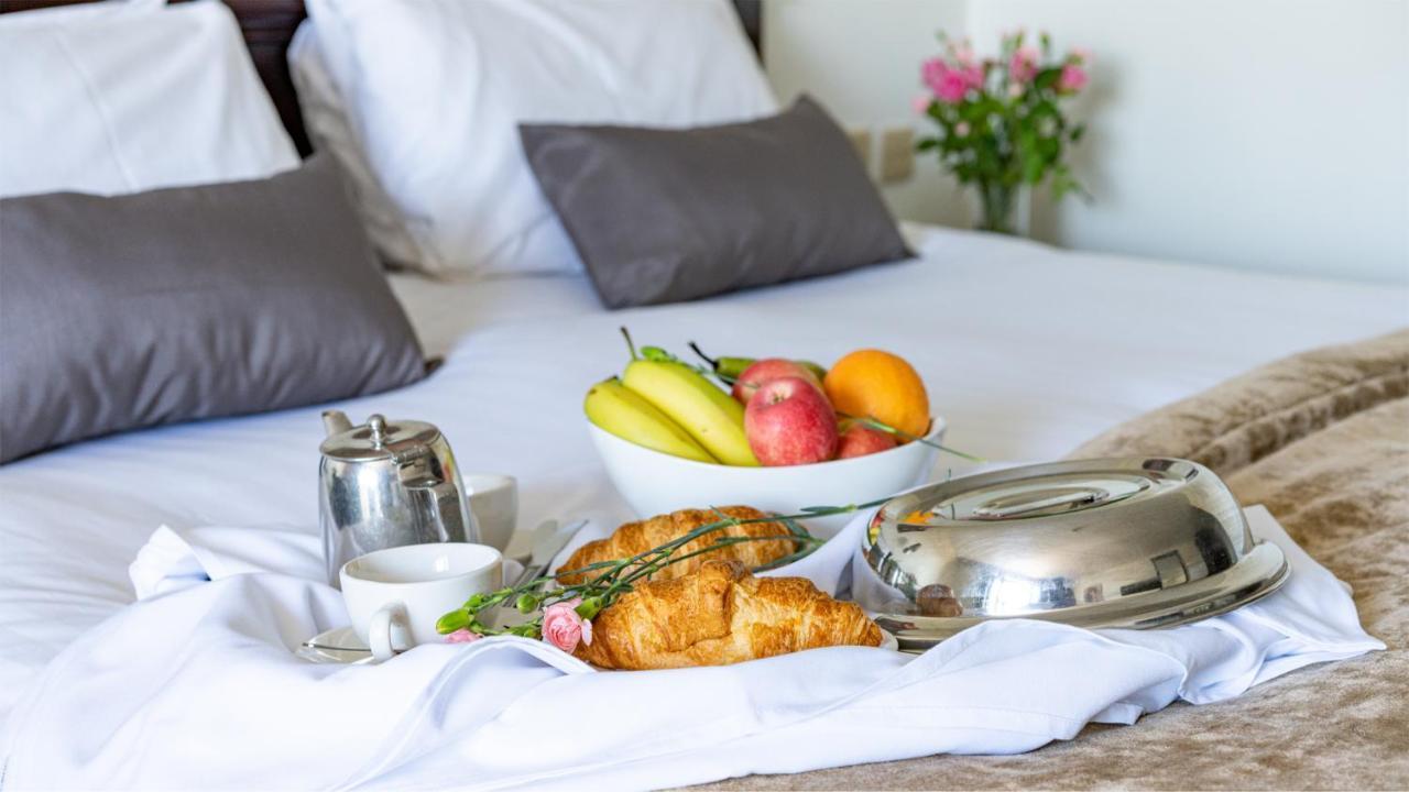 Marine Court Hotel Бангор Экстерьер фото