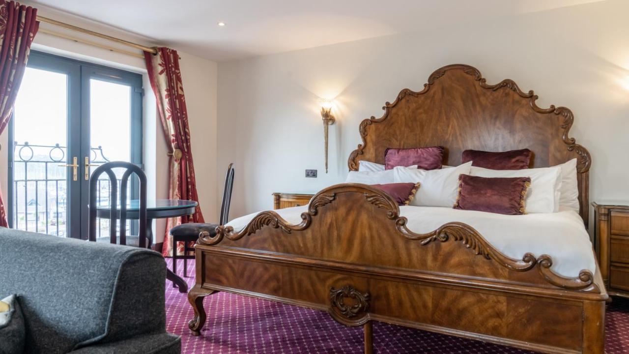 Marine Court Hotel Бангор Экстерьер фото