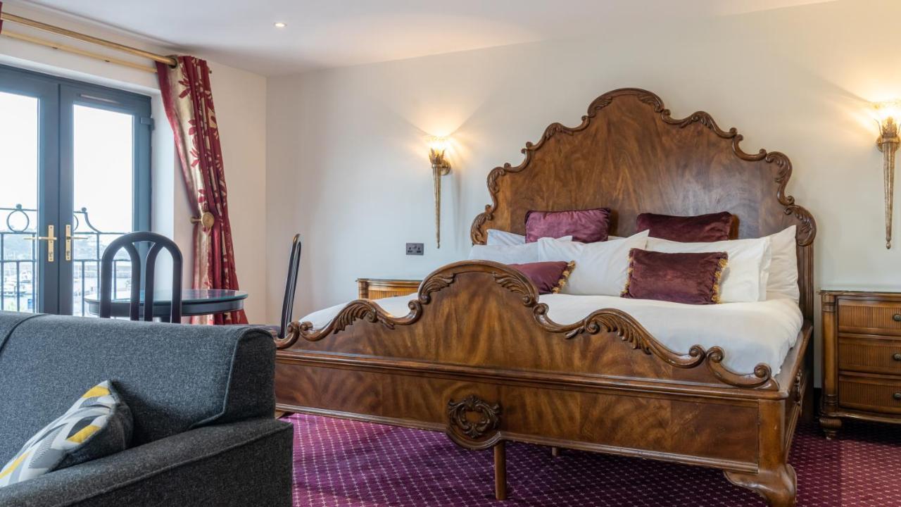 Marine Court Hotel Бангор Экстерьер фото