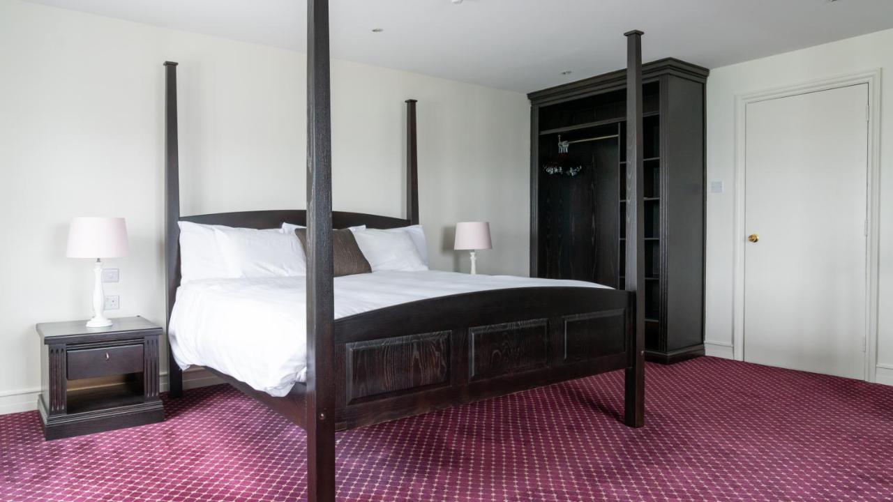Marine Court Hotel Бангор Экстерьер фото