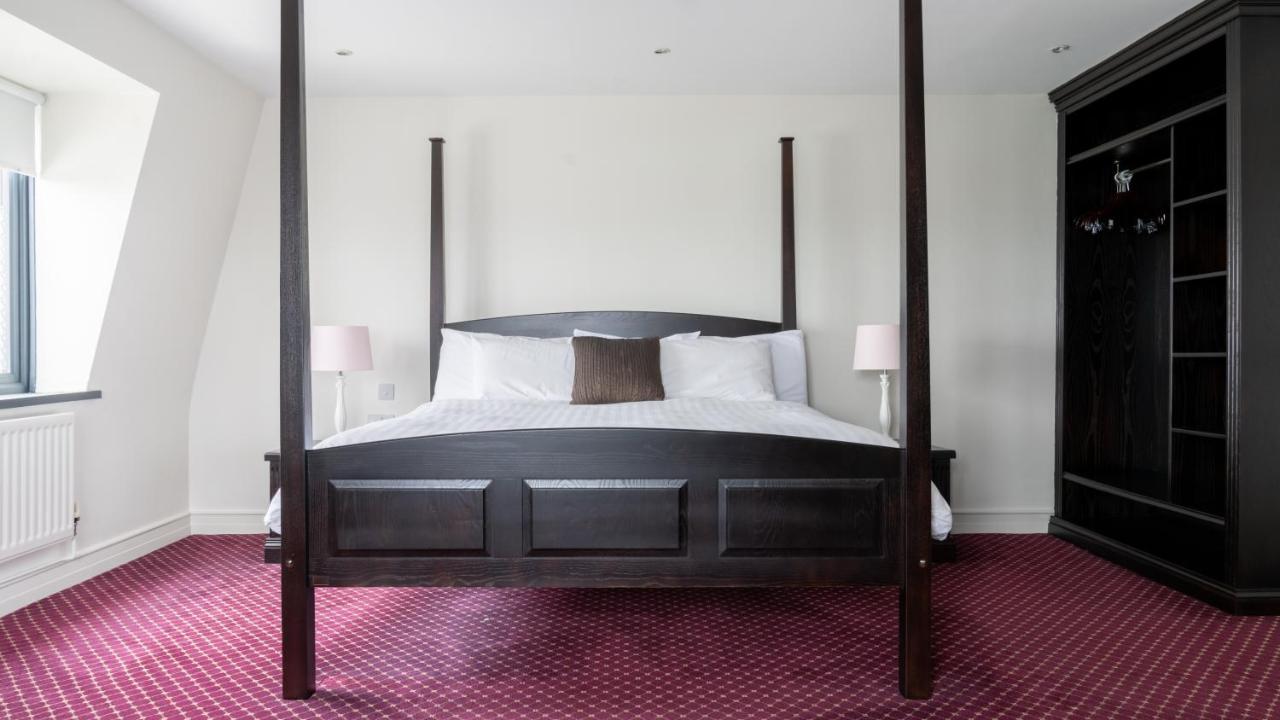 Marine Court Hotel Бангор Экстерьер фото